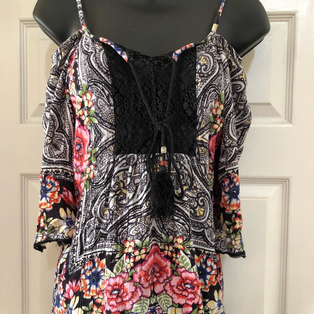 Cold shoulder top